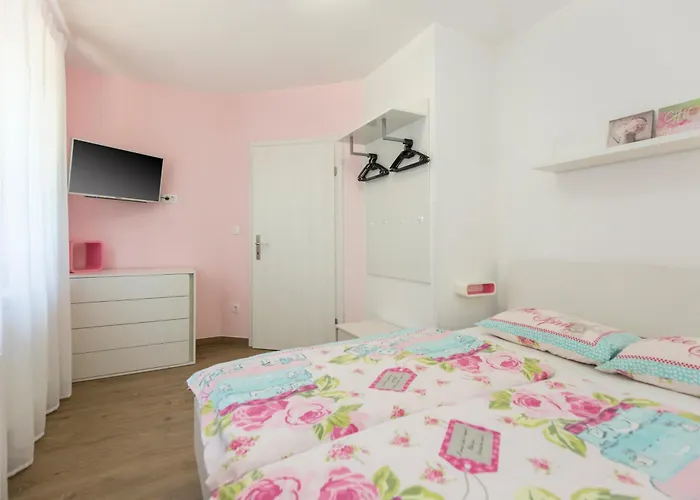 Holiday Home Rea